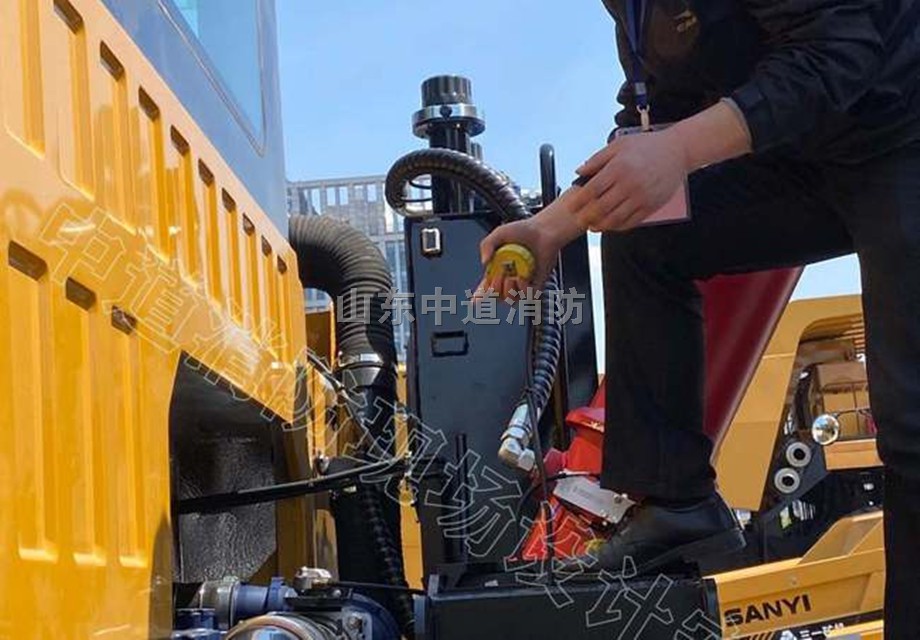 山西工矿车辆发动机舱感温自启动区域防灭火装置在巴林右旗塔布花铰接式卡车的应用